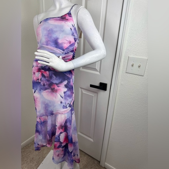 Jardin Vue Floral Strapless Maxi Dress Size Small.   B21 - Picture 3 of 14